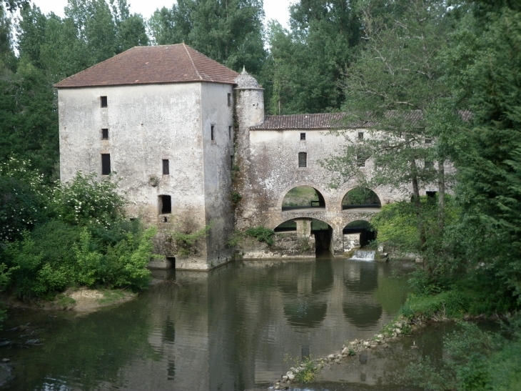 Le moulin à eau. - Loubens