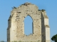 Photo précédente de Ordonnac Vestiges de l'abbaye Saint-Pierre-de-l'Isle. Il subsiste aujourd’hui un pan de mur en haut duquel des cigognes ont fait leur nid.