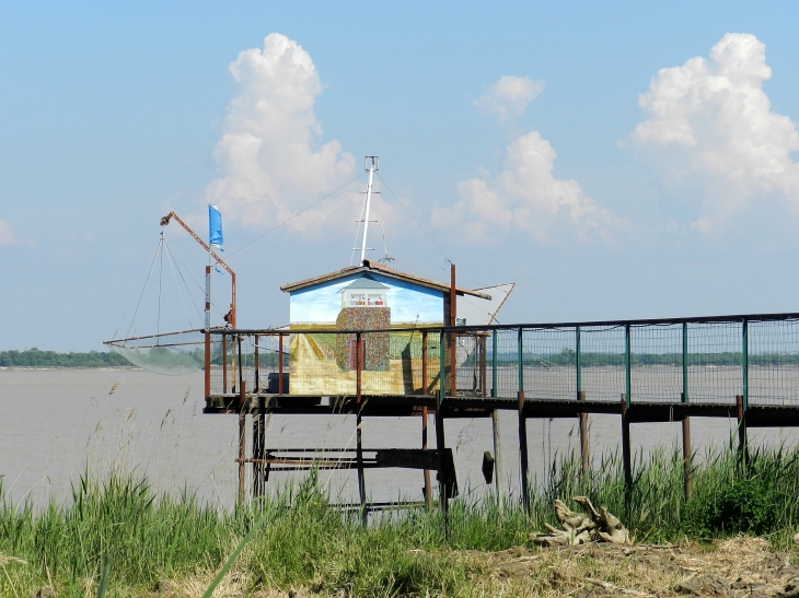 Carrelet décoré par Daniel Bernard. - Pauillac