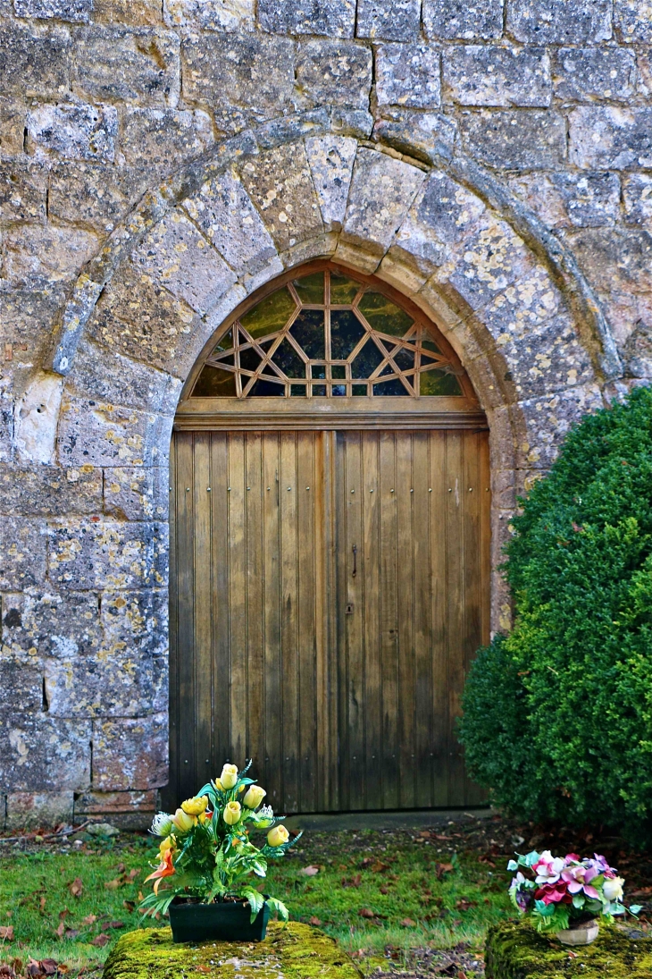 Le portail de l'église Saint Laurent de Servole - Pellegrue