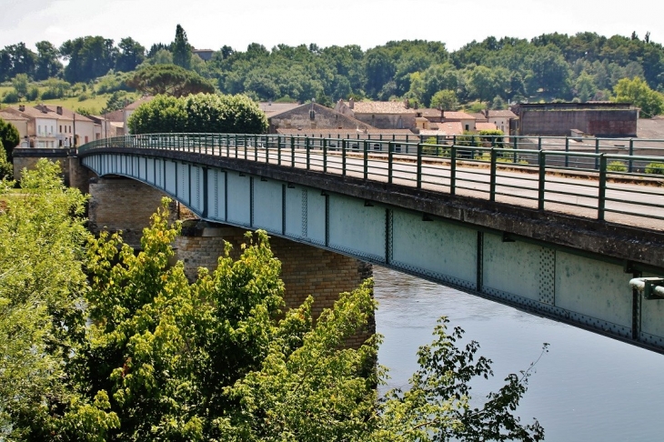 Pont sur la Dordogne - Pessac-sur-Dordogne