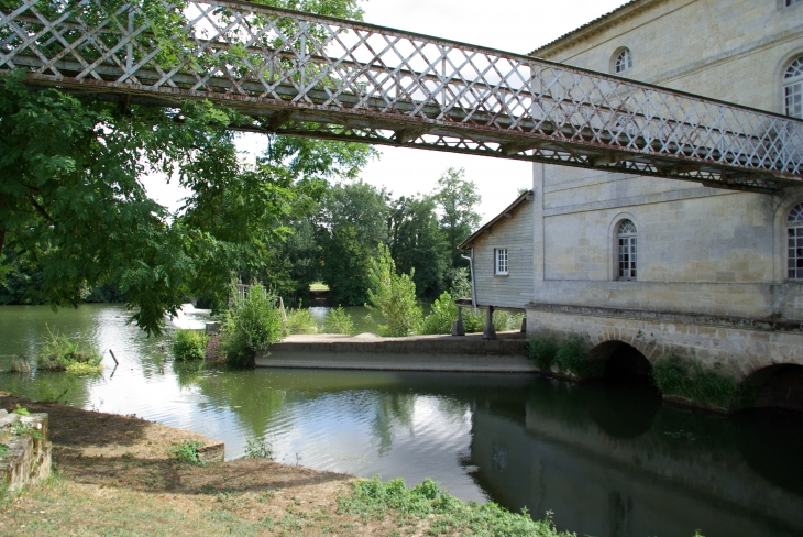 Moulin de Porchères