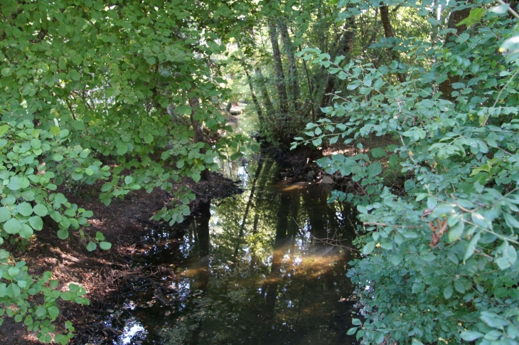 Sur les bords de l'Isle. - Porchères