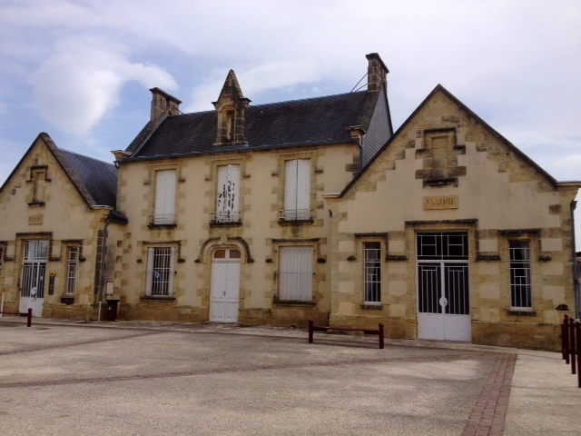 La mairie. - Pugnac