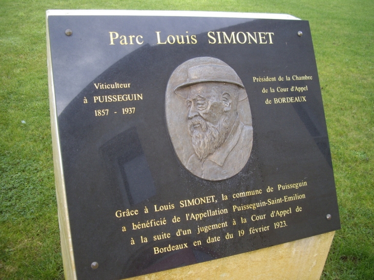 Plaque commémorative - Puisseguin