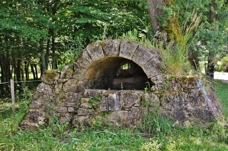 !Château de Monbadon ( Le Puits ) - Puisseguin