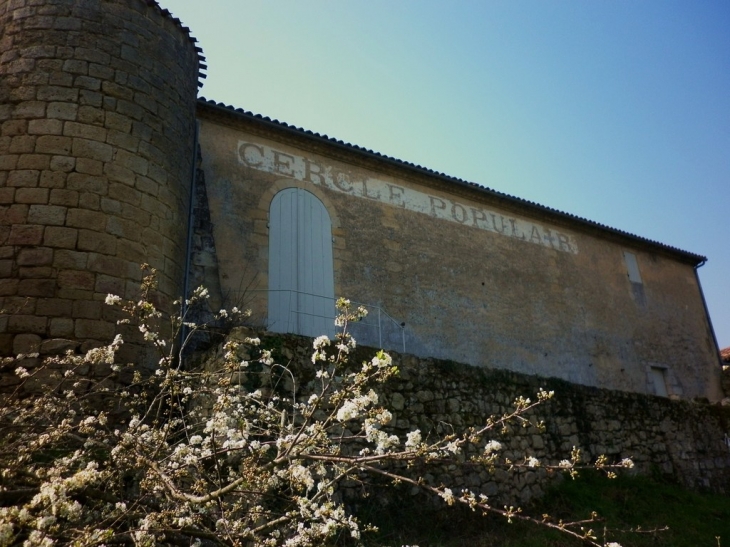 L'ancien cercle populaire. - Rions