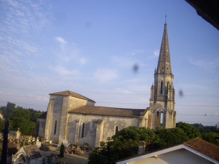 L'église romane restaurée au 19ème. - Ruch