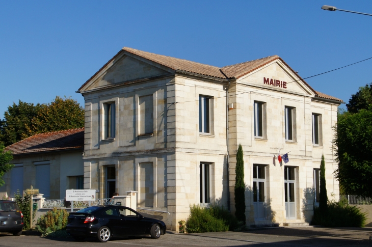 La Mairie. - Saint-Antoine-sur-l'Isle