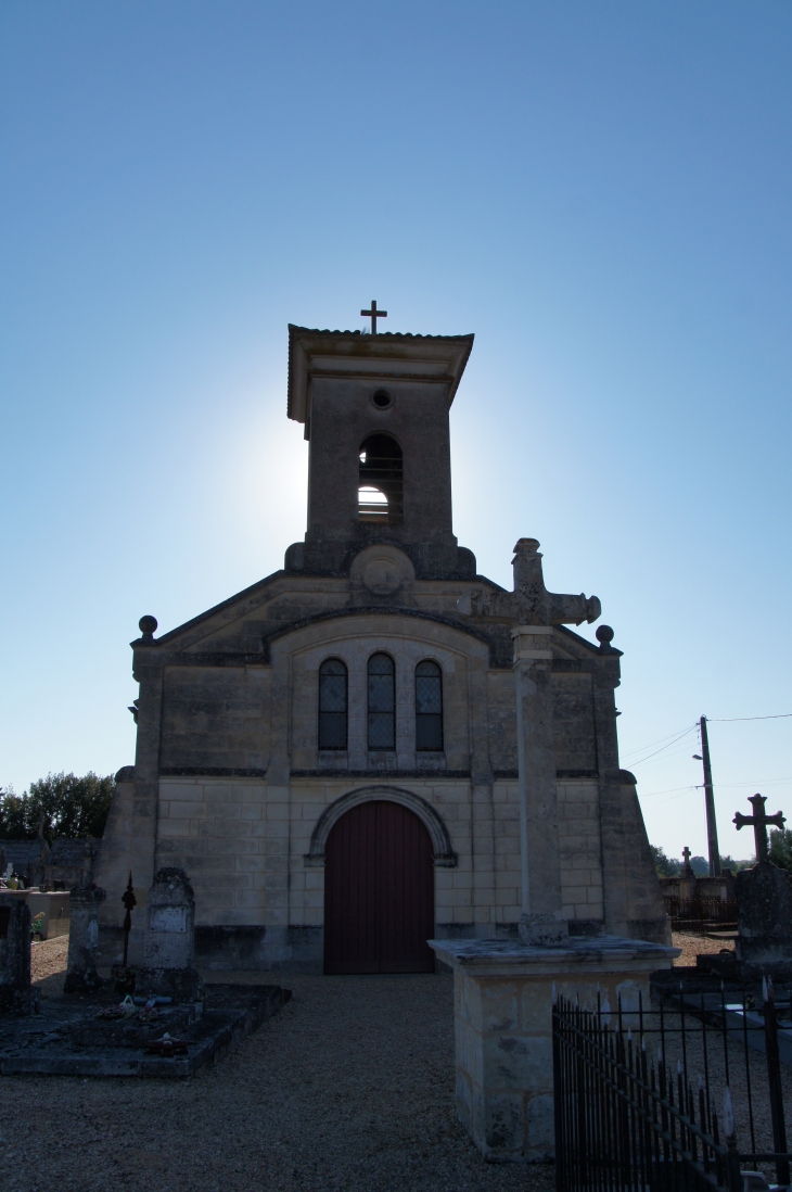 Façade occidentale de l'église. - Saint-Antoine-sur-l'Isle