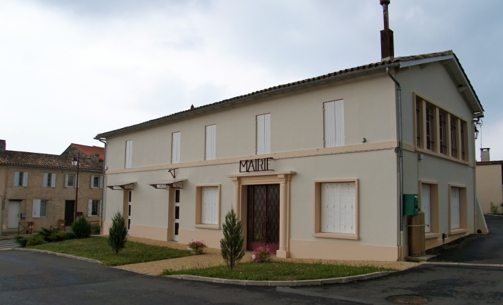 La Mairie. - Saint-Christophe-de-Double