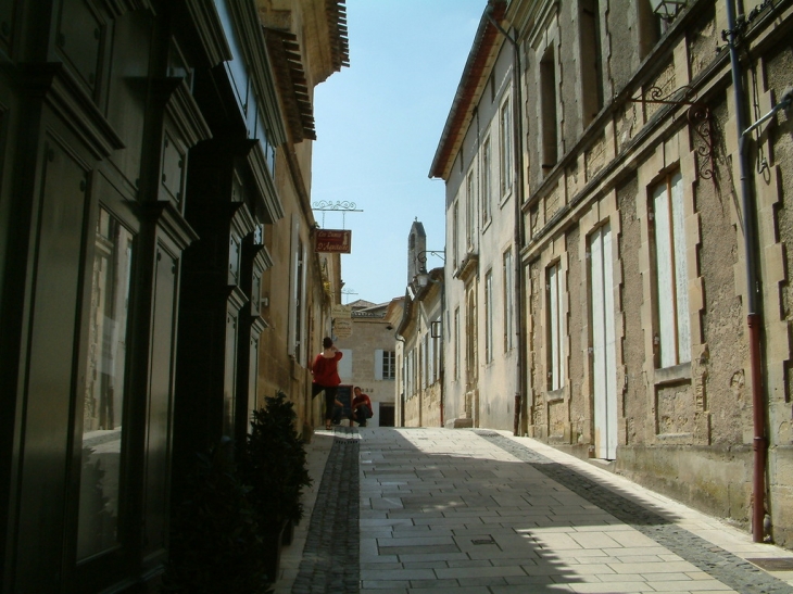 St Emilion: rue des Girondins - Saint-Émilion