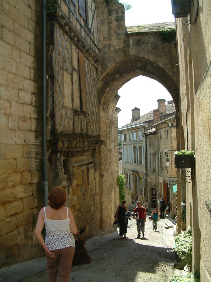 St Emilion: rue de la Cadene - Saint-Émilion