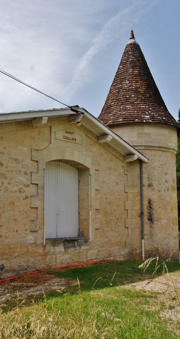 Château Capet-Guillet - Saint-Étienne-de-Lisse