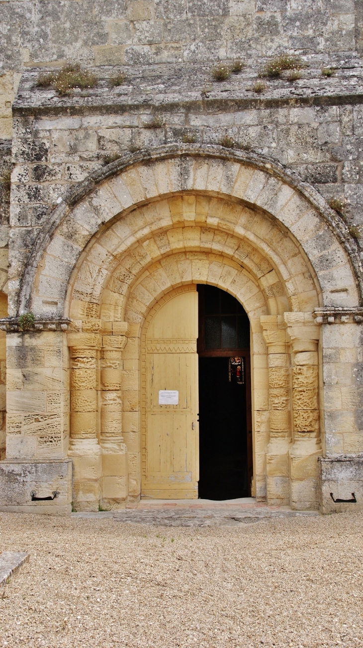 <<église Saint-Etienne - Saint-Étienne-de-Lisse