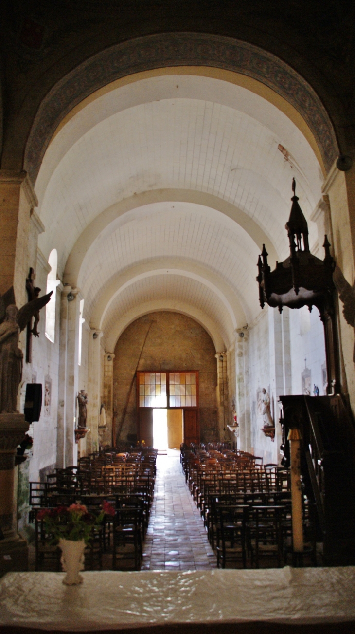 <<église Saint-Etienne - Saint-Étienne-de-Lisse