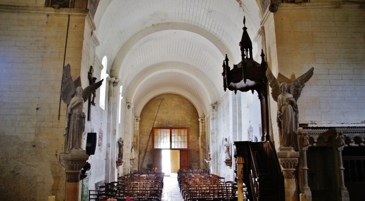 <<église Saint-Etienne - Saint-Étienne-de-Lisse