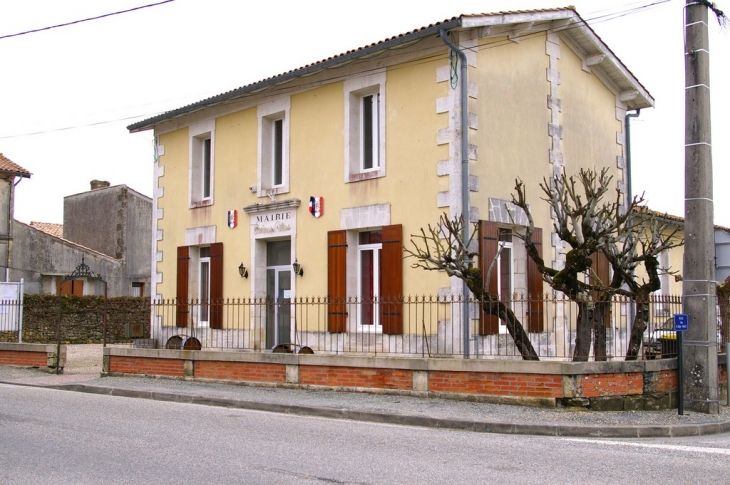 La Mairie - Saint-Germain-d'Esteuil