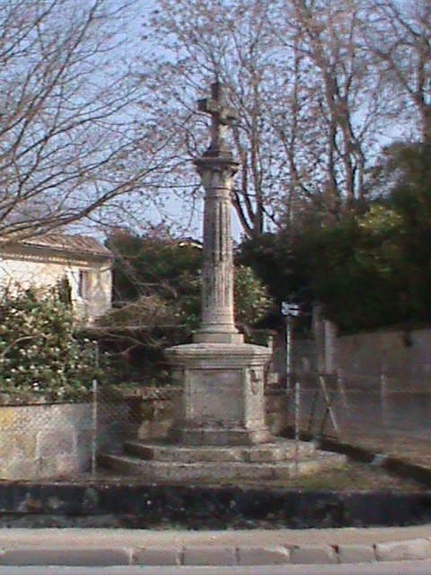 Monument - Saint-Michel-de-Fronsac