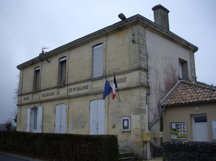 La mairie - Saint-Sulpice-de-Pommiers