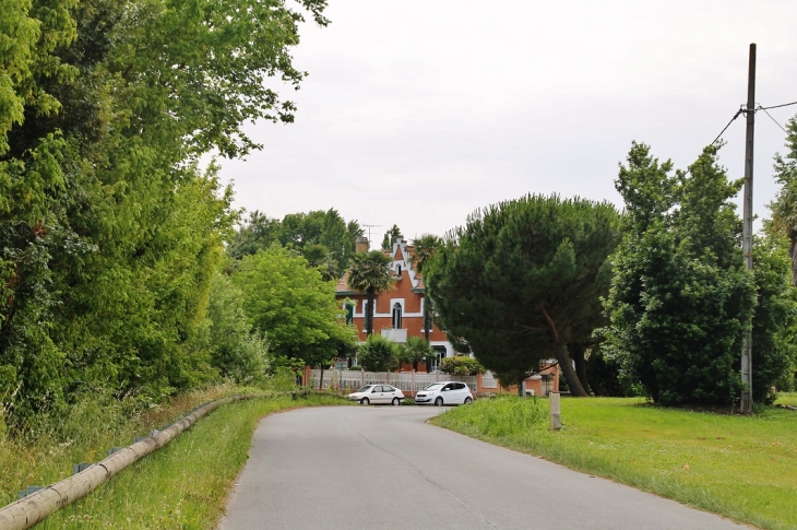 Lavagnac commune de Sainte-Terre