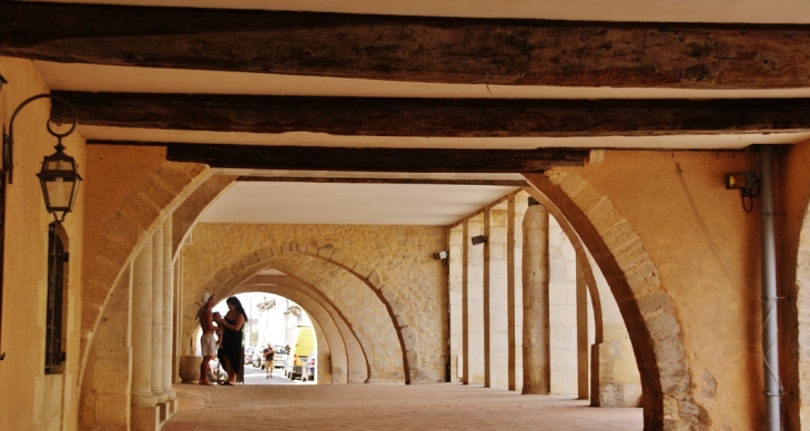 Les Arcades - Sauveterre-de-Guyenne