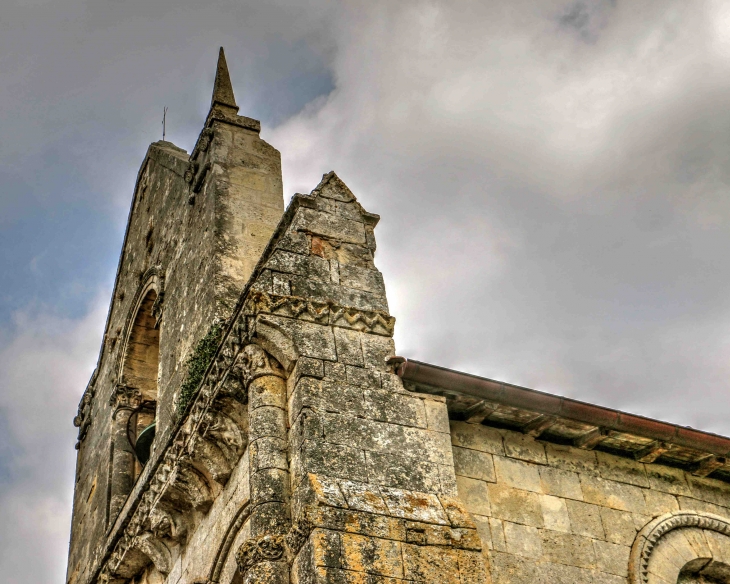 L'église Saint Etienne - Tauriac