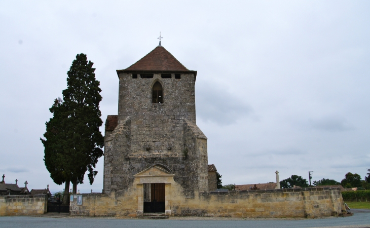 Façade occidentale de l'église Notre Dame. - Tayac