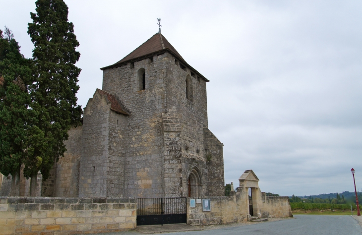 Eglise Notre Dame. - Tayac