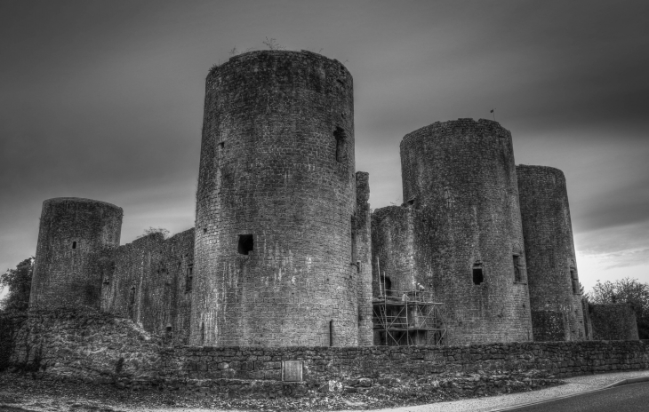 Le château de Villandraut