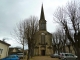 Eglise Saint-Martin, néo-gothique. L'emplacement actuel est celui de la collégiale créée par Clément V en 1312.