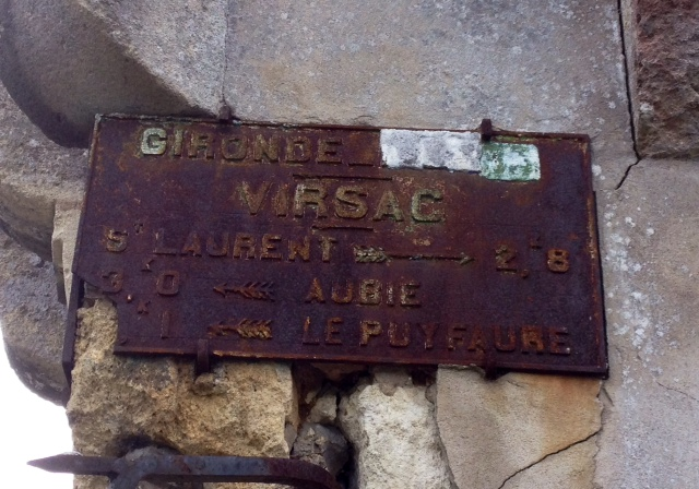 Ancienne plaque indicatrice. - Virsac