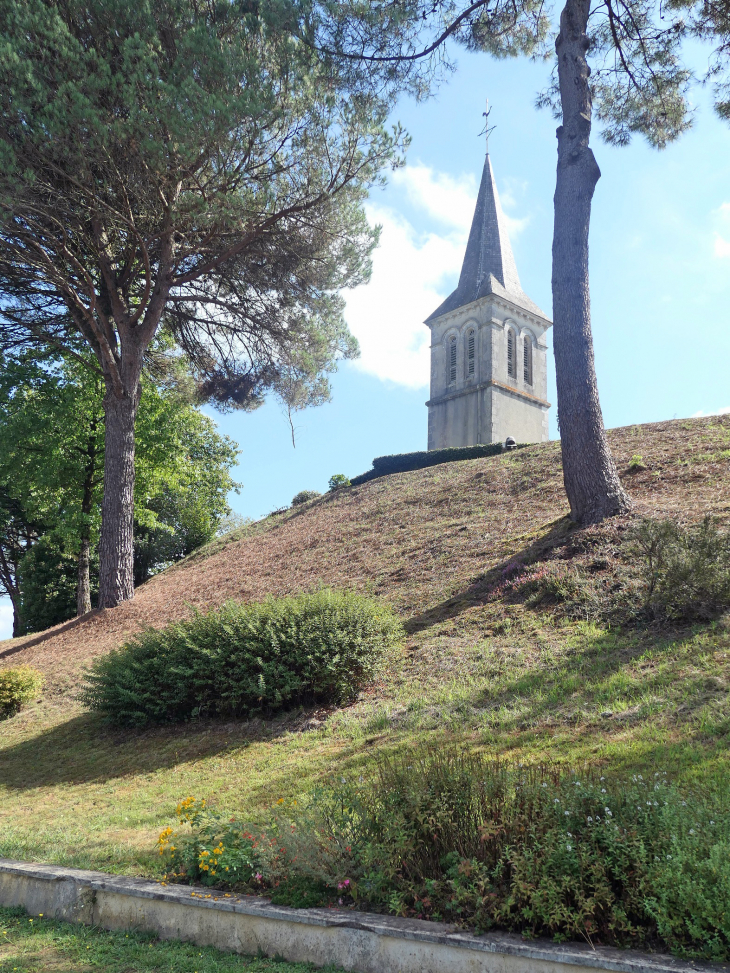 Le clcocher - Castelner