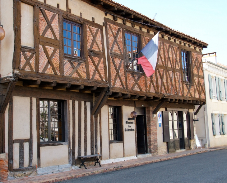 La Maison du Gabardan. costruite en 1456. - Gabarret