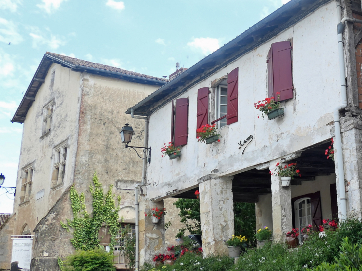  place  du Général de Montsabert - Hastingues