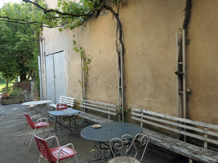 Café Tortoré : un des plus anciens de France - Labastide-d'Armagnac