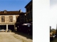 La Bastide et son église Notre Dame de Labastide d'Armagnac, fortifiée.