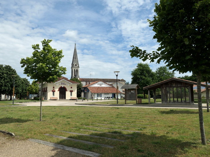 Le village et son église - Le Sen