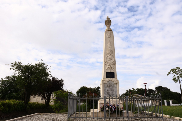 Monument aux Morts - Serreslous-et-Arribans