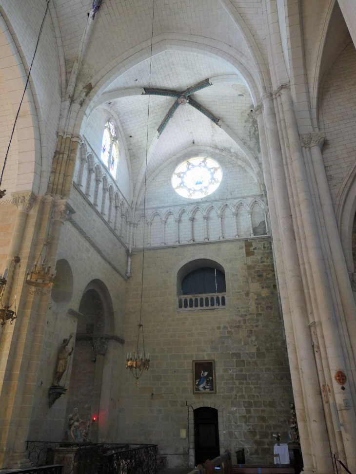 L'église abbatiale Saint Jean - Sorde-l'Abbaye