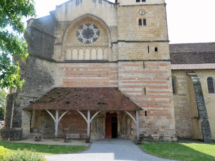 L'église abbatiale Saint Jean - Sorde-l'Abbaye