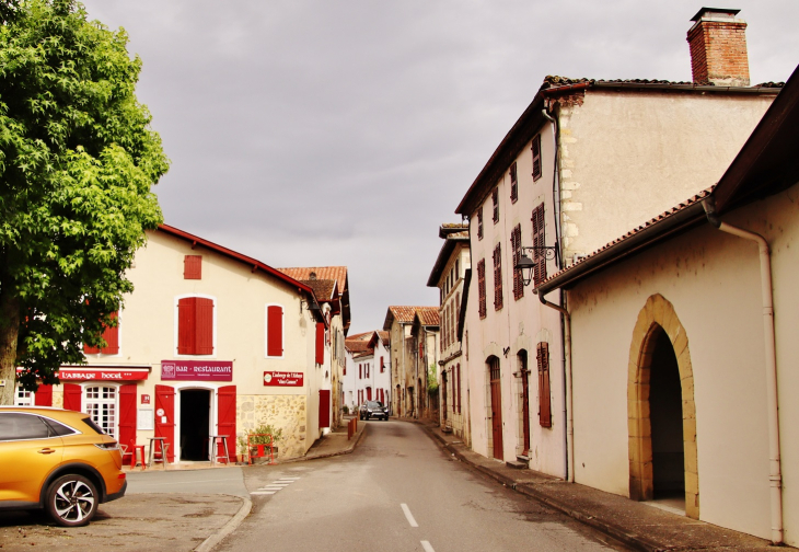 La Commune - Sorde-l'Abbaye