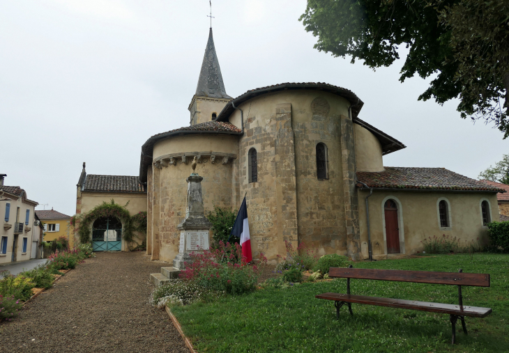 Le chevet de l'église - Vielle-Tursan