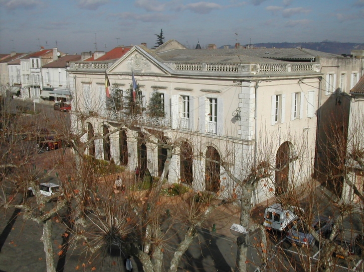 La mairie d'Aiguillon