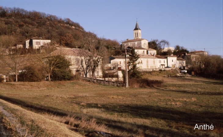 Le village - Anthé