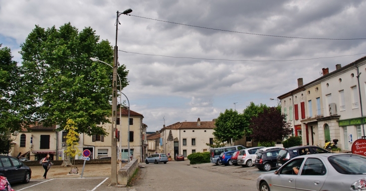 Le Village - Astaffort