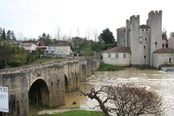 Moulin des tours ou de Henri IV_02 - Barbaste