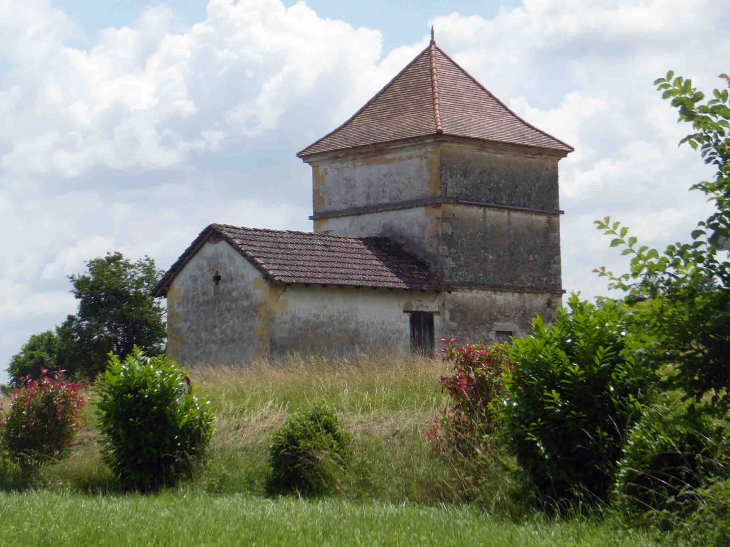 Pigeonnier - Caudecoste