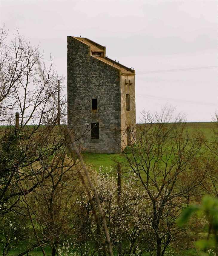 Le pigeonnier de Cauzac