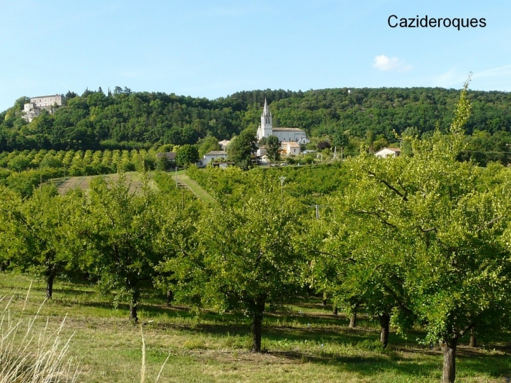 Village de Cazideroque